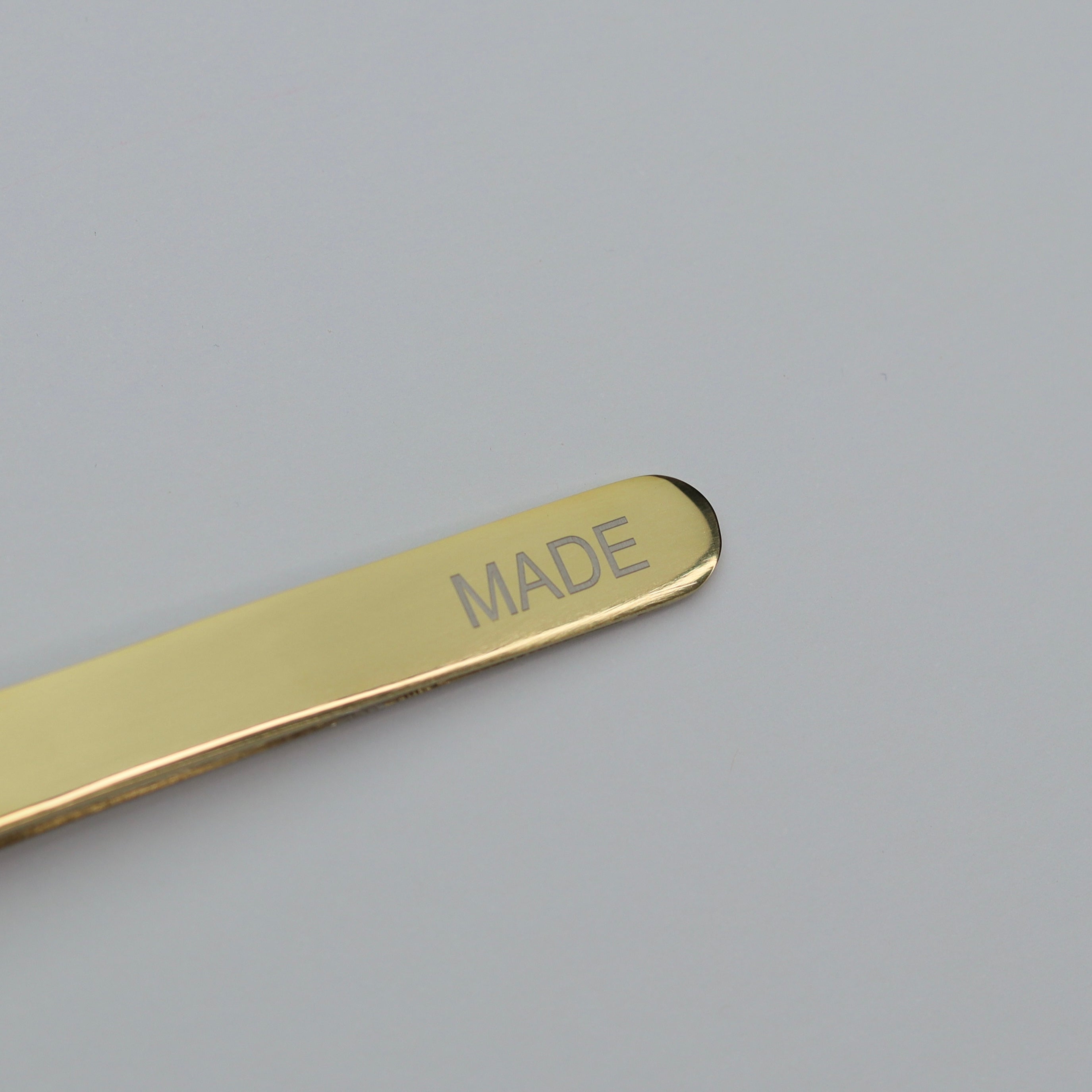 “MADE” Fiber Tip Tweezer